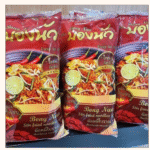 Stir-Fried Noodles Spicy ผัดหมี่โบราณสูตรเผ็ดแซ่บ ตราบองนัว